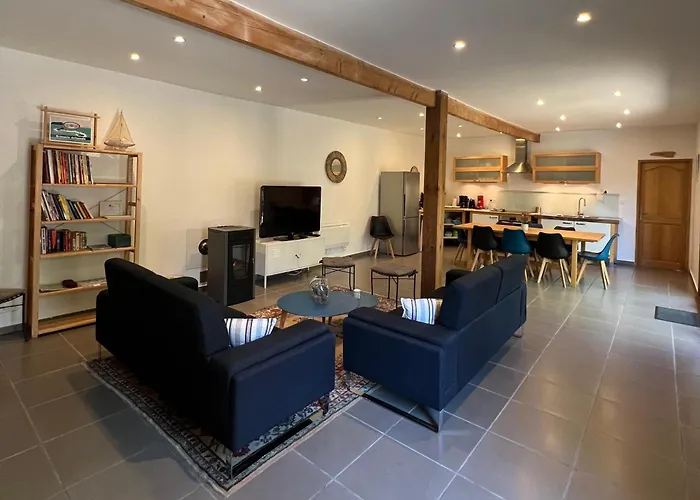 Grand Hébergement de vacances Gastes